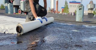 Гидроизоляции битумной кровли | Уральская Полимерная Компания – от 693 руб. за м²